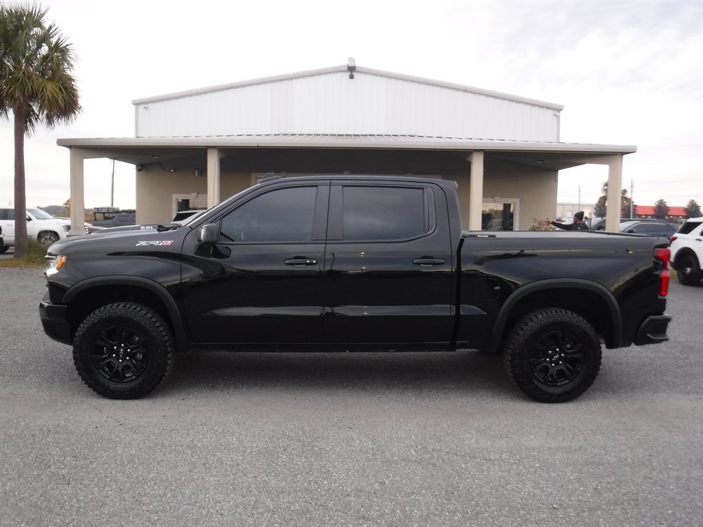 2022 Chevrolet Silverado 1500 ZR2's photo