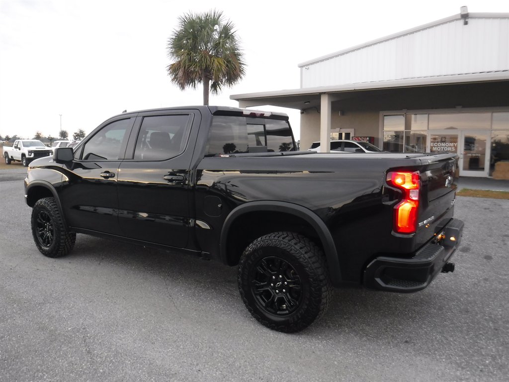 2022 Chevrolet Silverado 1500 ZR2 - Photo 11
