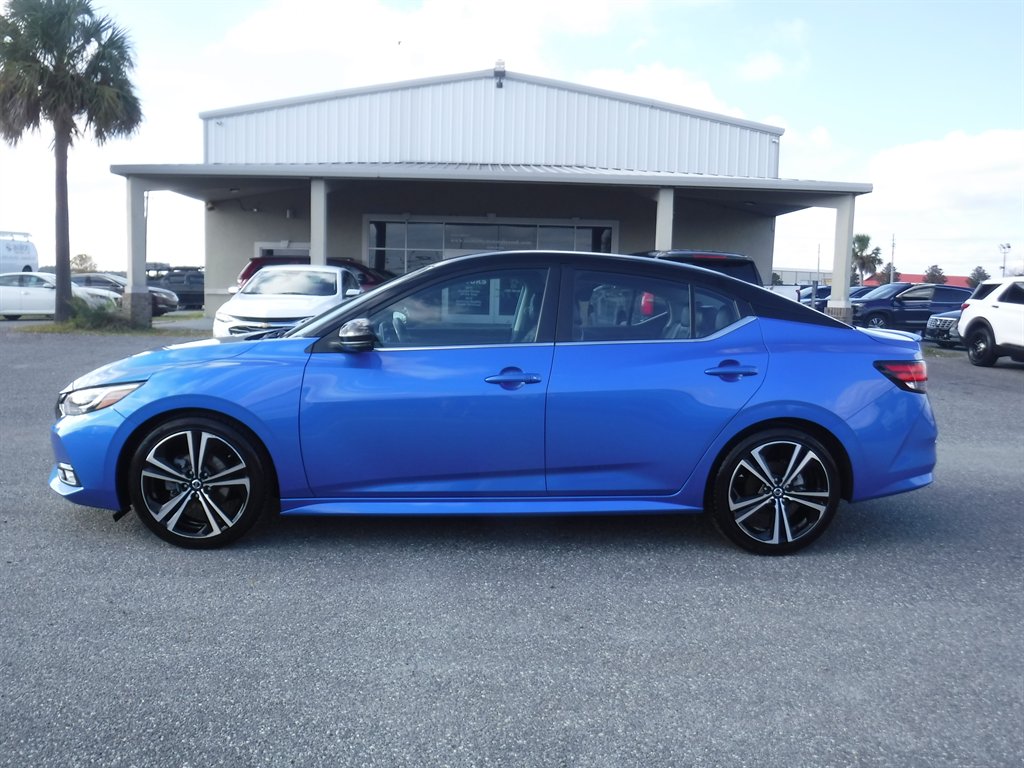 2023 Nissan Sentra SR's photo