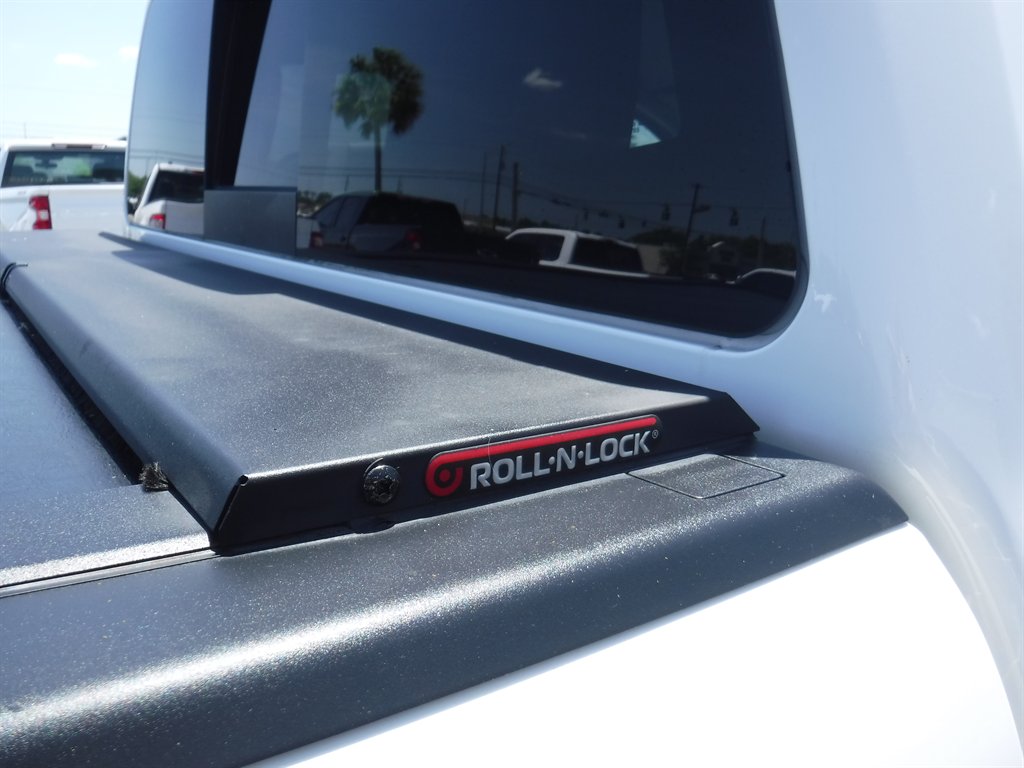 2022 Nissan Titan S - Photo 6