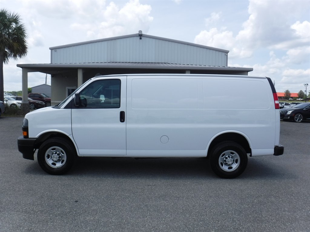 2021 Chevrolet Express 2500 Work Van HD's photo