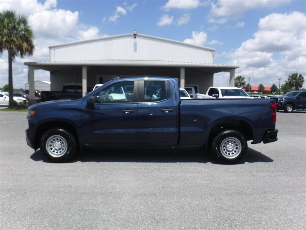 2020 Chevrolet Silverado 1500's photo