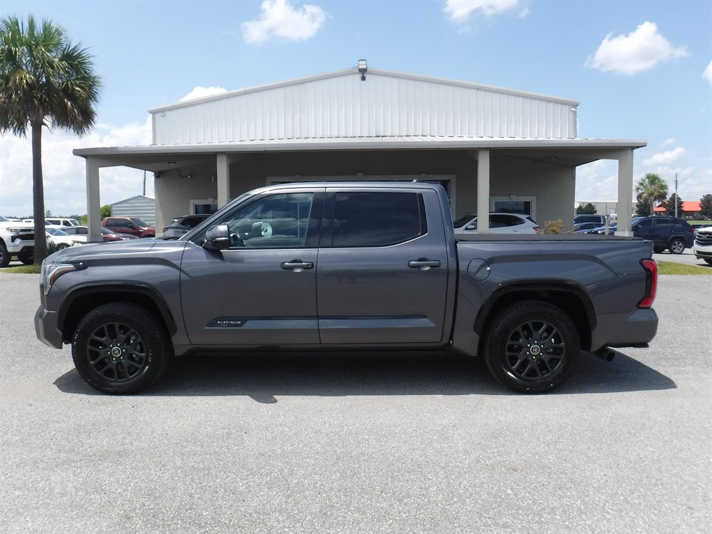 2023 Toyota Tundra Platinum