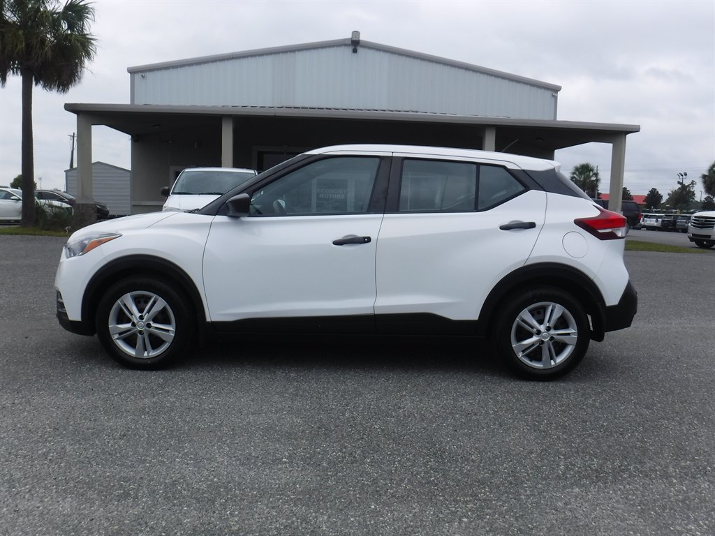 2020 Nissan Kicks S