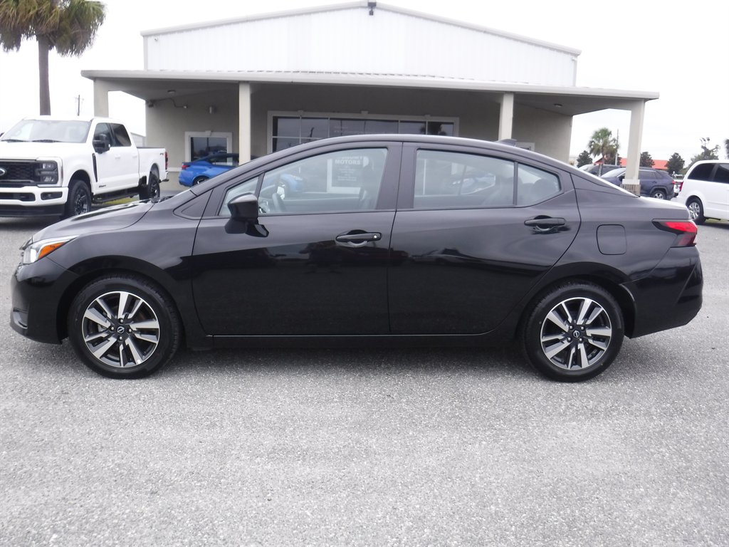 2024 Nissan Versa Sedan SV