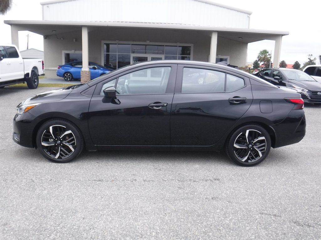 2024 Nissan Versa Sedan SR